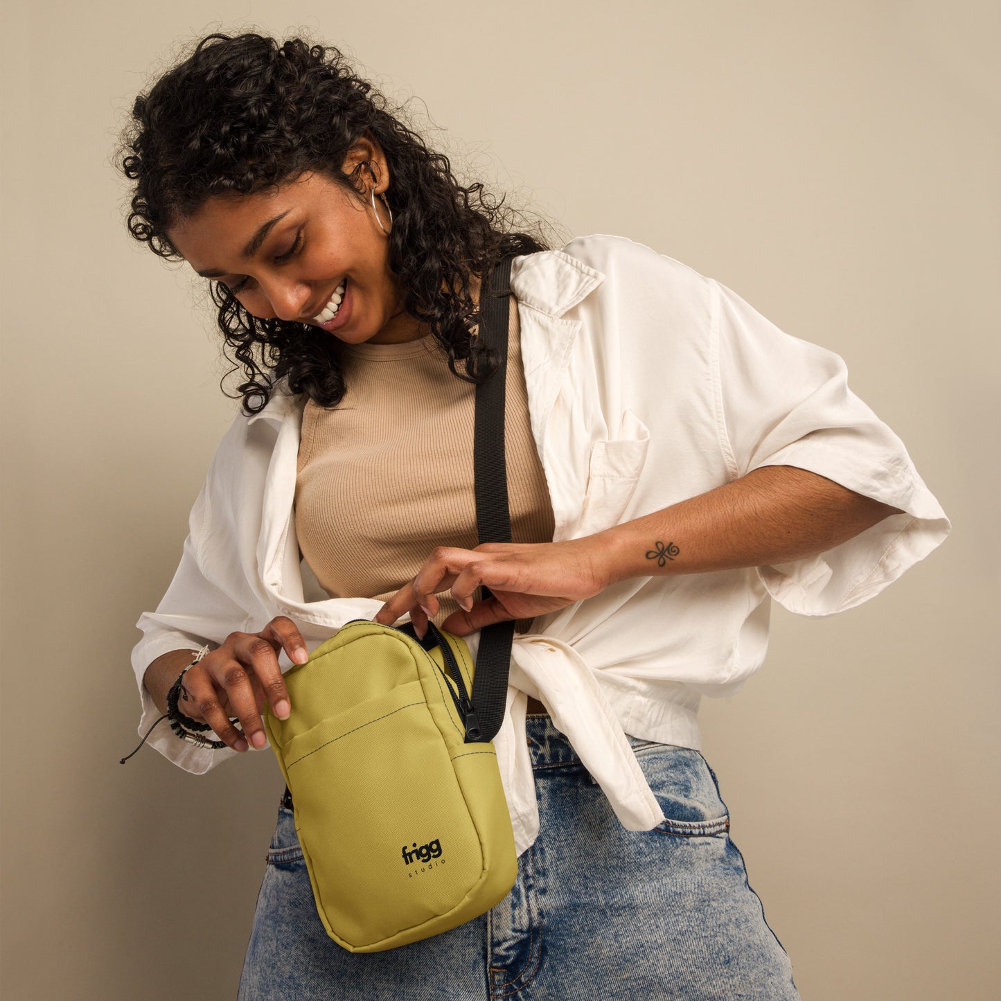 OLD GOLD - CROSSBODY BAG